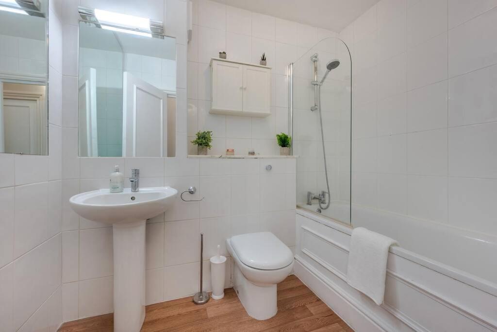 Cosy 2 Bed In Kensington Olympia Διαμέρισμα Λονδίνο Εξωτερικό φωτογραφία